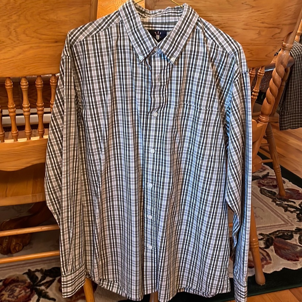 Ivy Crew Long Sleeve Dress Shirt. Size Large. Vintage. Olive Green/Tan Striped.